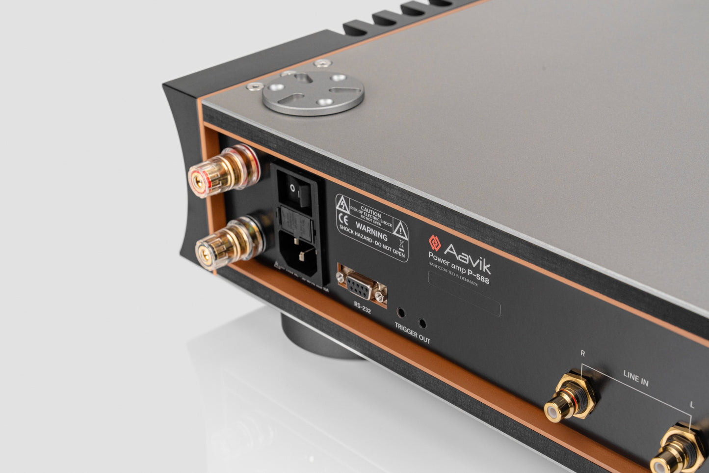 Aavik P-588 Power Amplifier