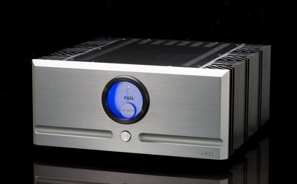  Pass Labs XA100.8 Pass Labs - Brisbane HiFi